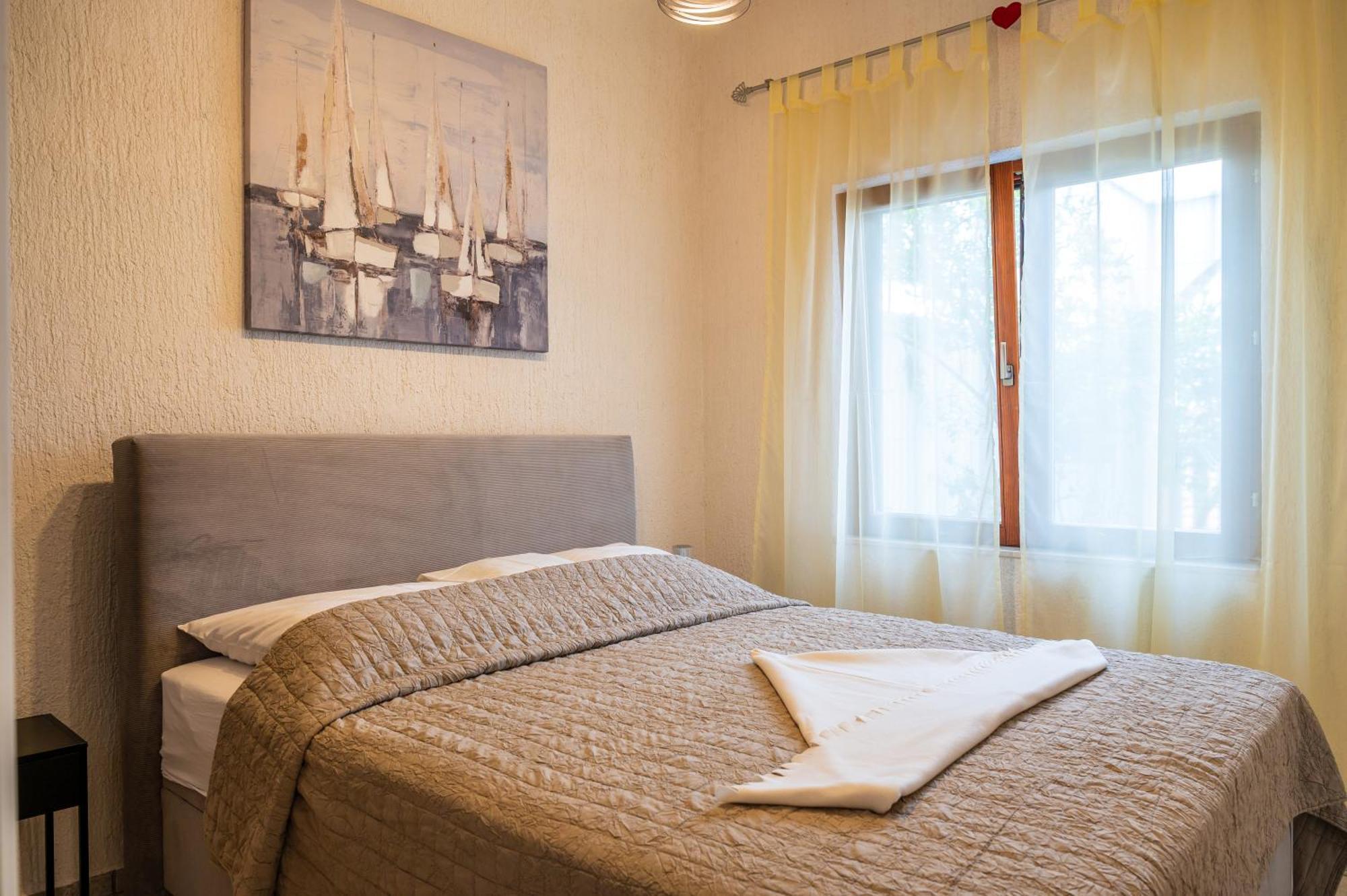 Villa I Karma Тисно Екстер'єр фото